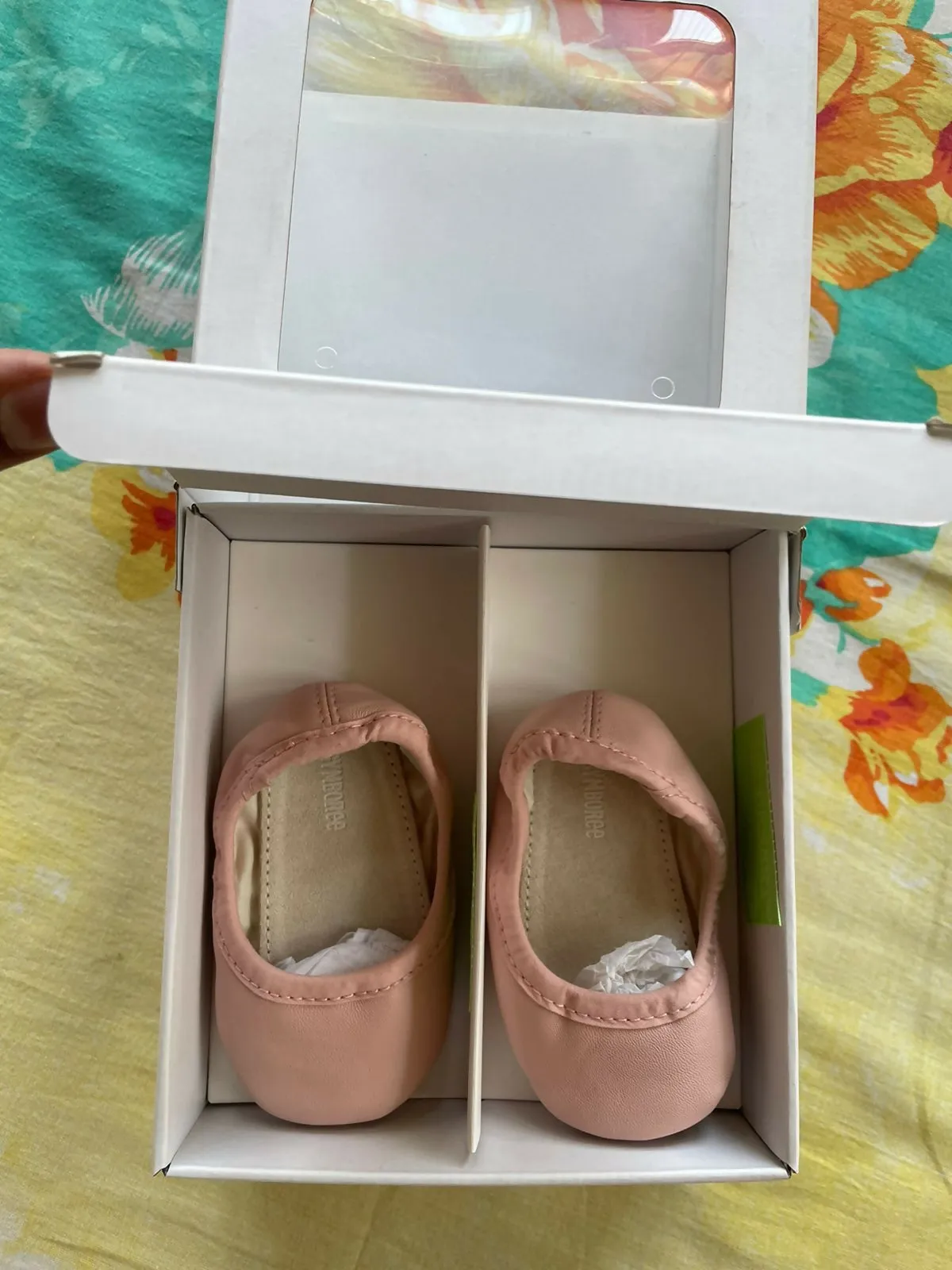 GYMBOREE Baby 3-6 months crib shoe New (Imported from USA)