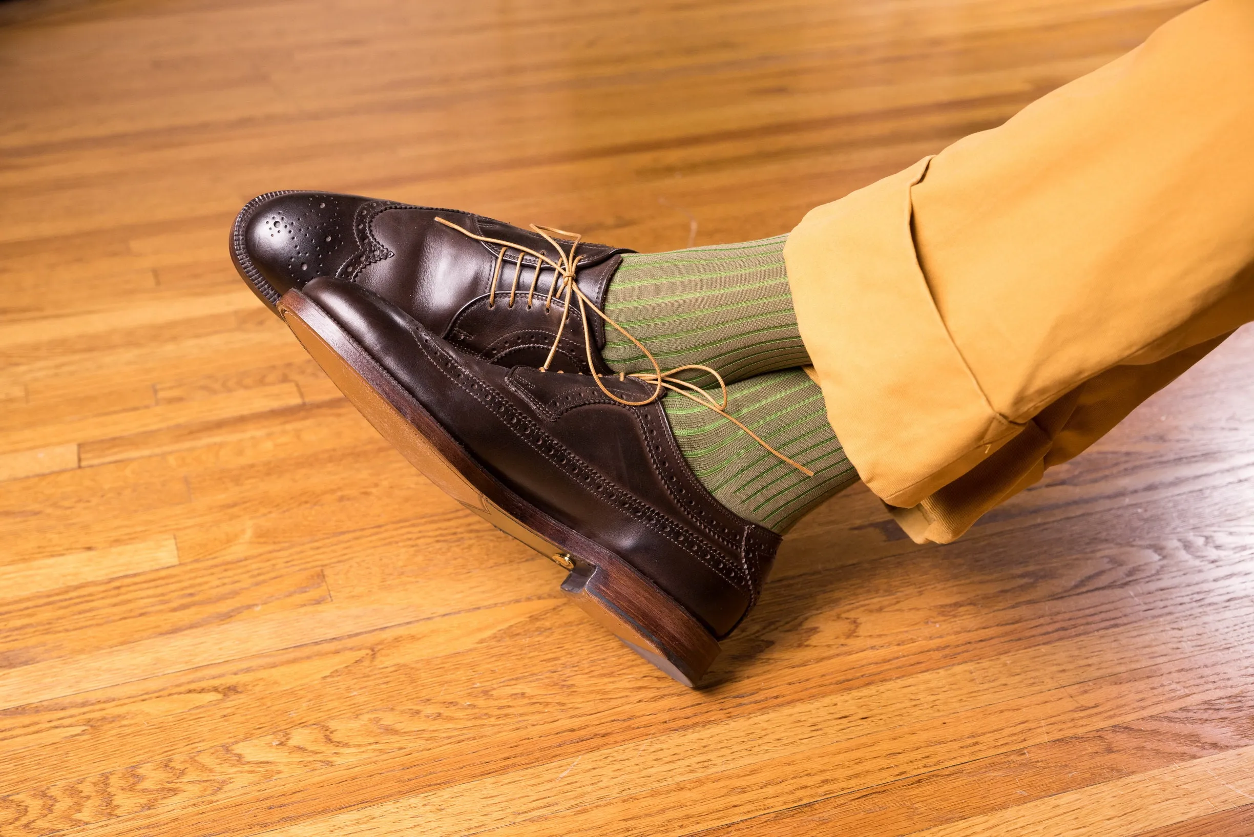 Mid Brown & Green Shadow Stripe Cotton Socks