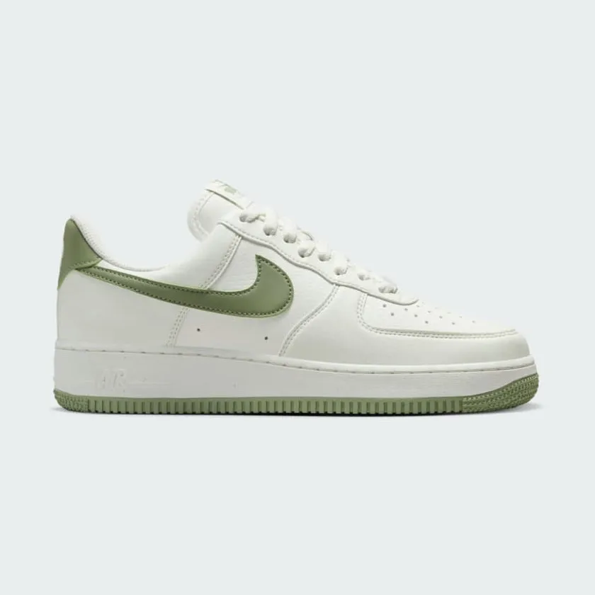 Nike Women's Air Force 1 '07 DV3808 106