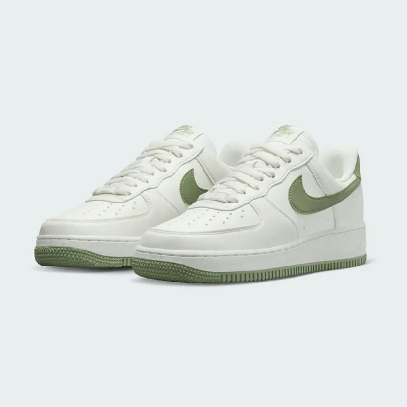 Nike Women's Air Force 1 '07 DV3808 106