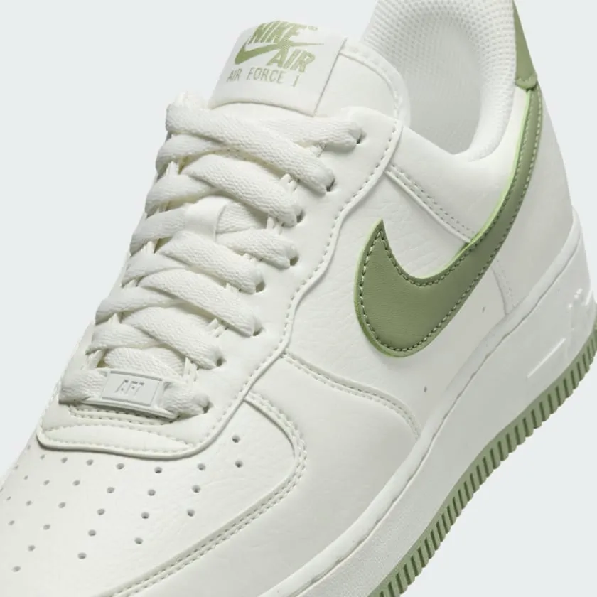 Nike Women's Air Force 1 '07 DV3808 106