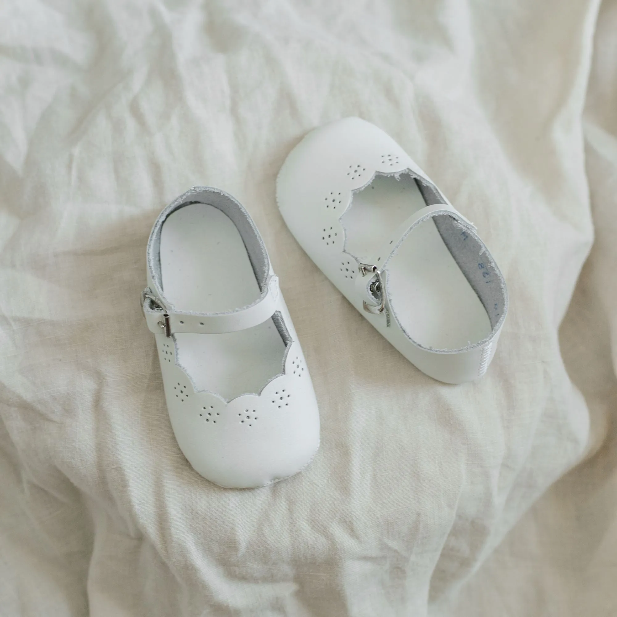 Soft Soled Scalloped Mary Jane | White